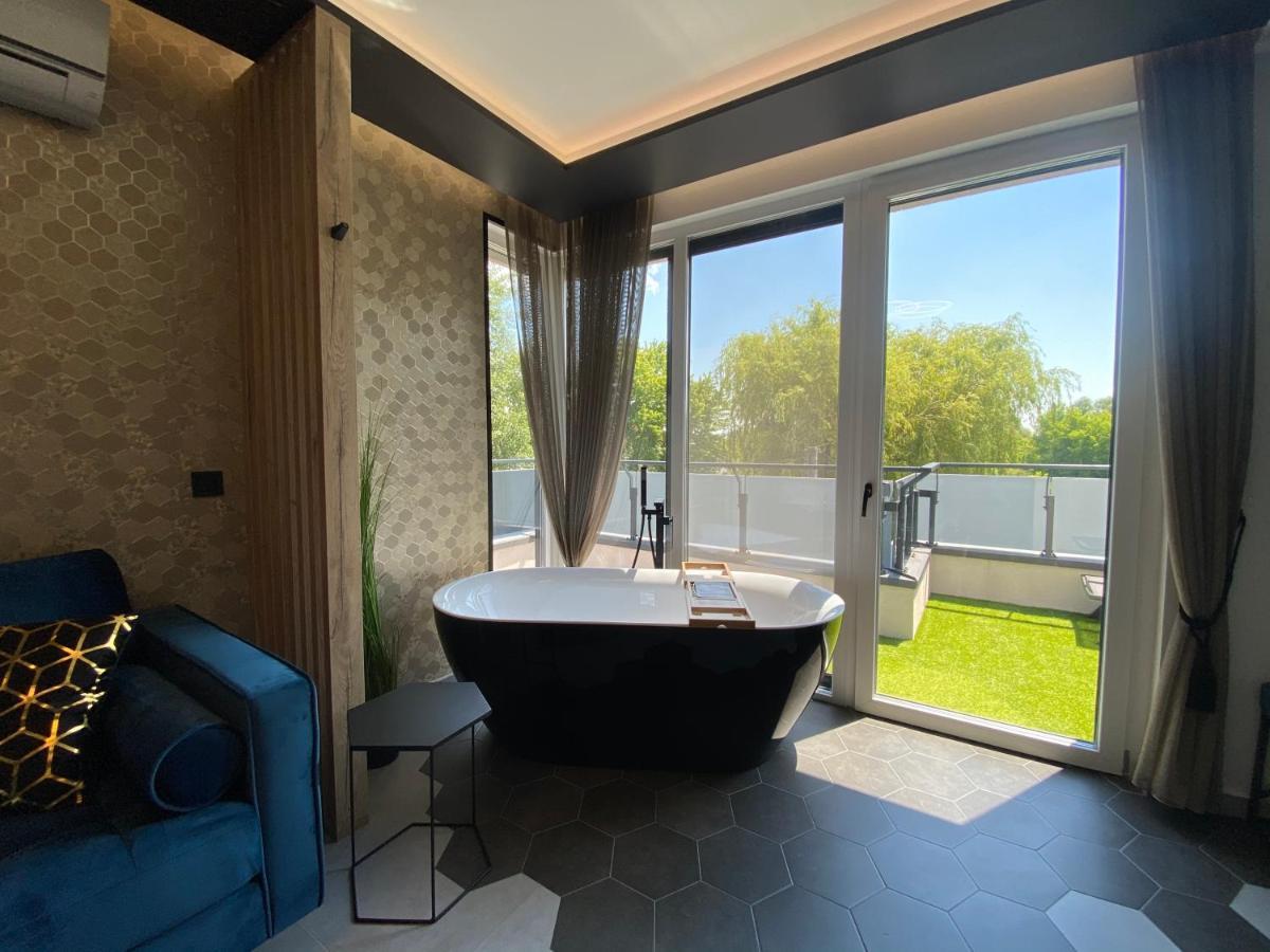 Relax Sauna Apartman Privat Finn Szaunaval Кестхей Экстерьер фото